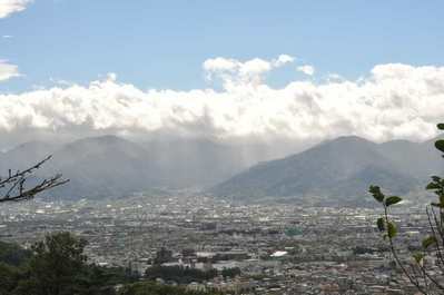10月8日 暴風雨圏内