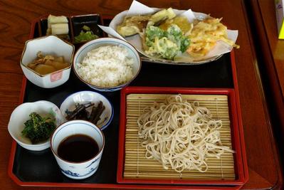 そば・あわごはん・おかのり・・・