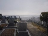 墓参りは雪まじり