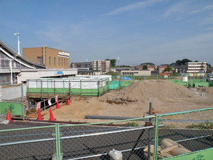 はるひ野駅前南口工事状況