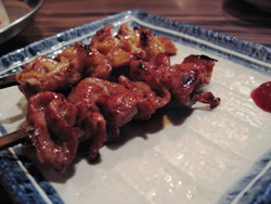 しろ