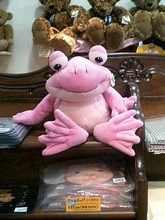 ピンクのカエル