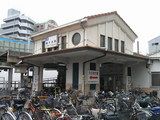阪和線・鶴ヶ丘駅