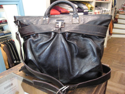 M SIZE BAG
