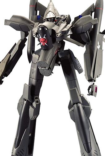 マクロスゼロ 1-60スケール 完全変形 SV−51γ イワノフ機