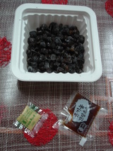 黒豆納豆を開けてみる