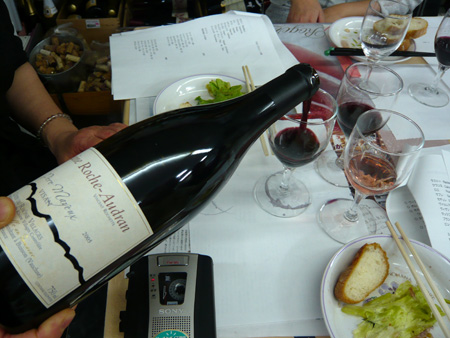 pour-domaine-roche-into-glass