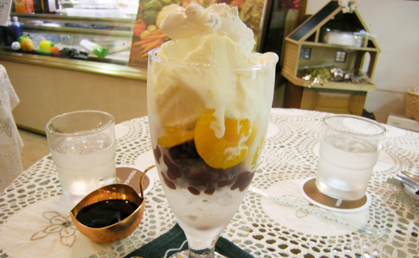 喫茶まみーさんのパフェ