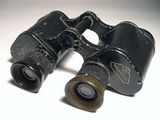 800px-Koogan_binoculars_01