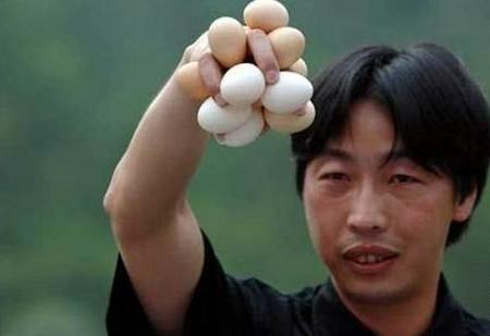 刮目せよ!中国四千年の秘技!