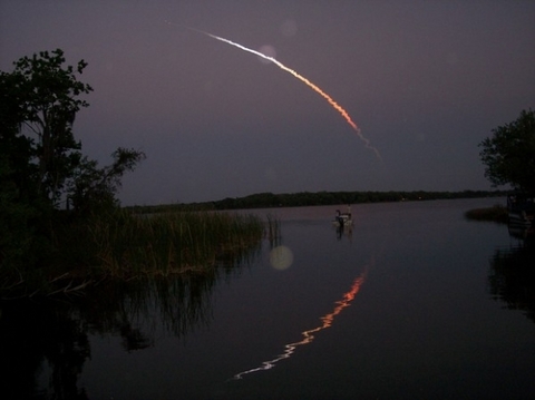 Twitterユーザーが撮影して投稿したスペースシャトル打ち上げの写真いろいろ