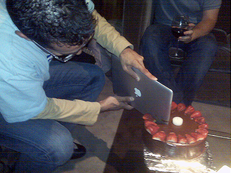 MacBook Air�ϤȤƤ�����