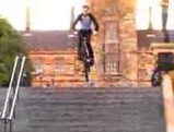 BMXで超強烈顔面強打&顔面スライディング