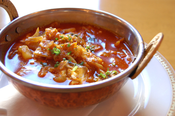 港南中央、カレー、インド料理、ナン、タージ 3