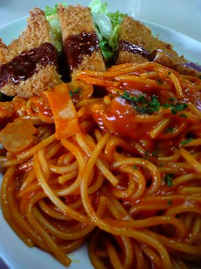 マルカンデパート大食堂 ナポリカツ550円也