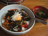 ユッケ納豆丼