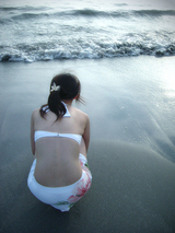 水着でしゃがんでみた