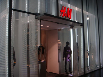 H&M 銀座店