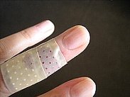1110指切った