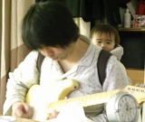 子連れギタリスト