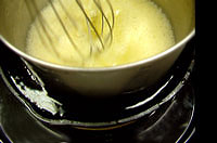 ７