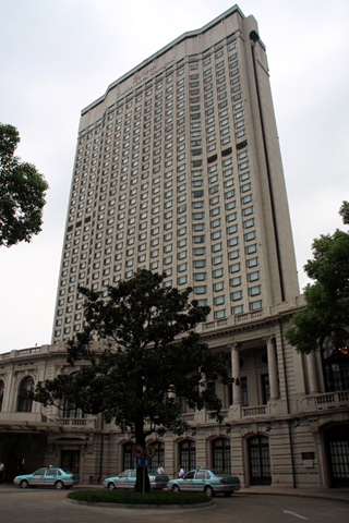 中国・上海 淮海路地区にあるホテル「上海花園飯店 (オークラガーデンホテル)」