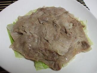 豚肉とキャベツのレンジ蒸し