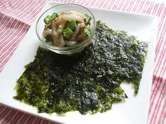 イカとオクラの韓国海苔包み