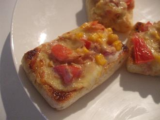 ツナコーンお揚げピザ