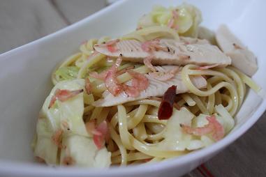 春キャベツと桜えびのパスタ